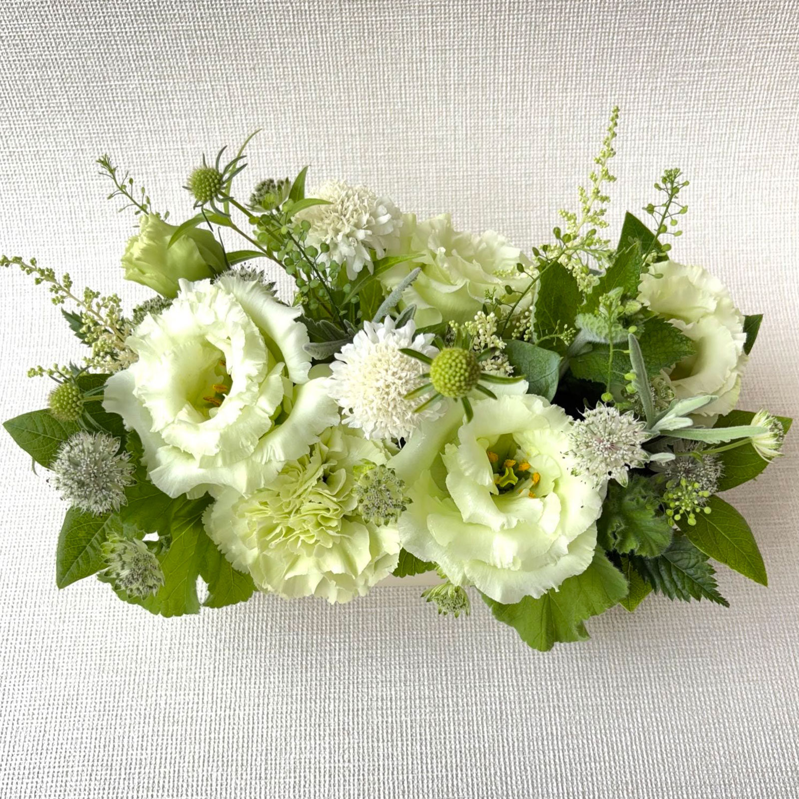 リシアンサスのアレンジメント｜White＆Green