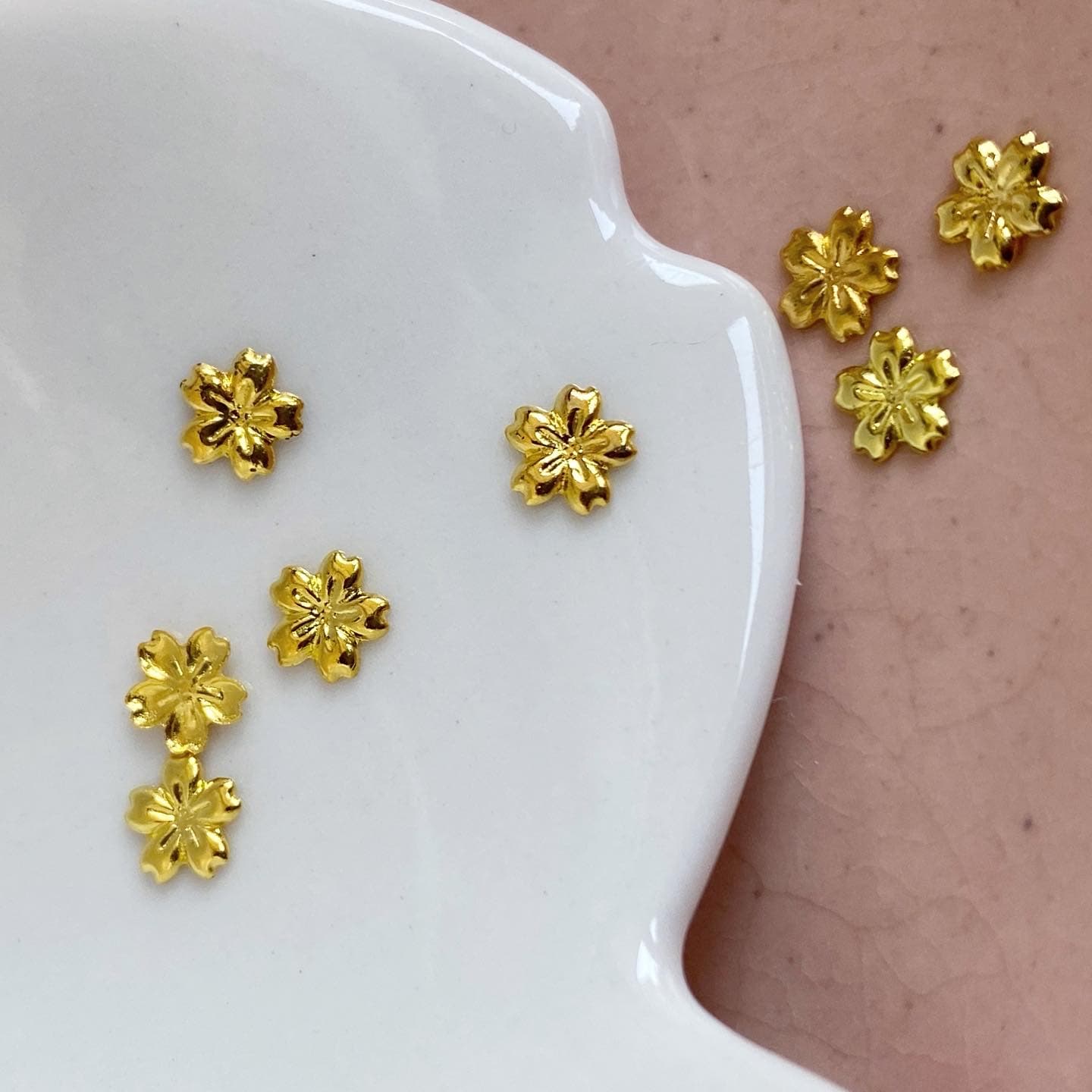 Bonnailスタッズ 桜 ゴールド5mm