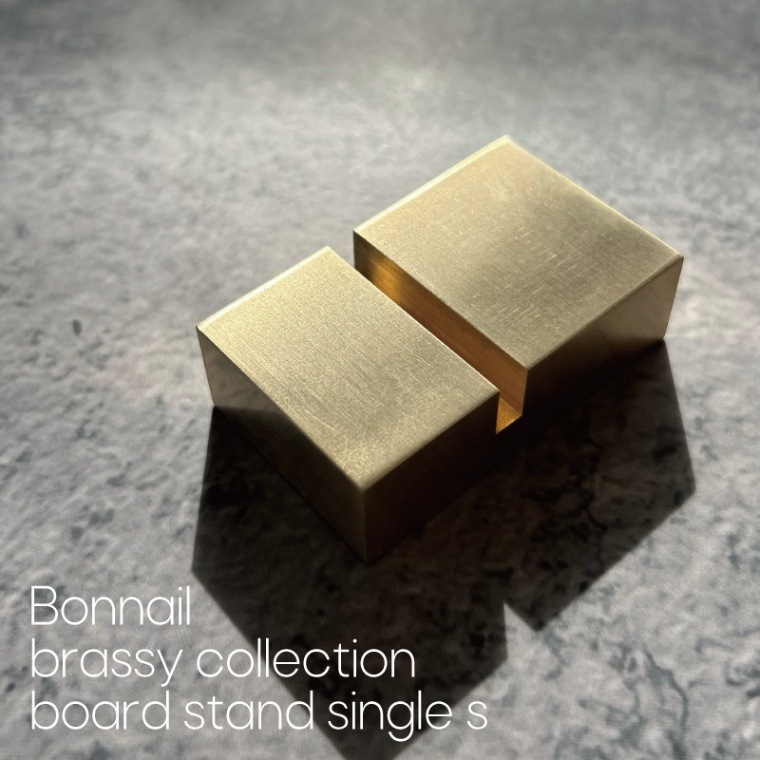 Bonnail brassy collection board stand single s