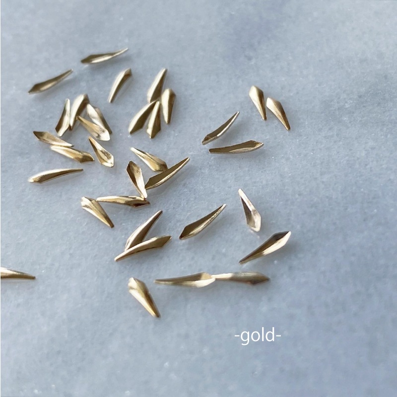 Bonnailスキニースタッズ dagger