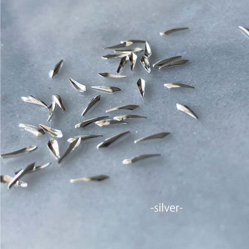 Bonnailスキニースタッズ dagger