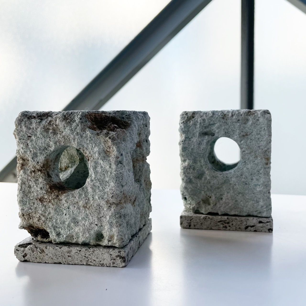 大谷石　キャンドル・ライト・スタンド　小