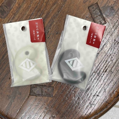勾玉はしおき　モノトーン2個セット