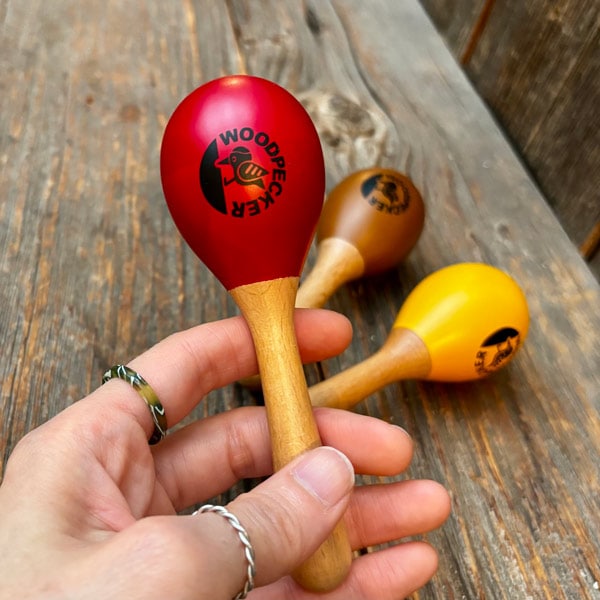 たまご型マラカス　赤色