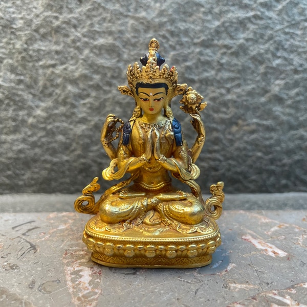 観音菩薩像　彩色