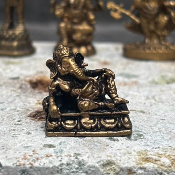 ミニ ガネーシャ像 ⑧ （AH）