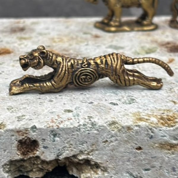 ミニ 虎  （AH）