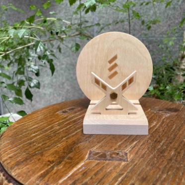 よすかのお社台座