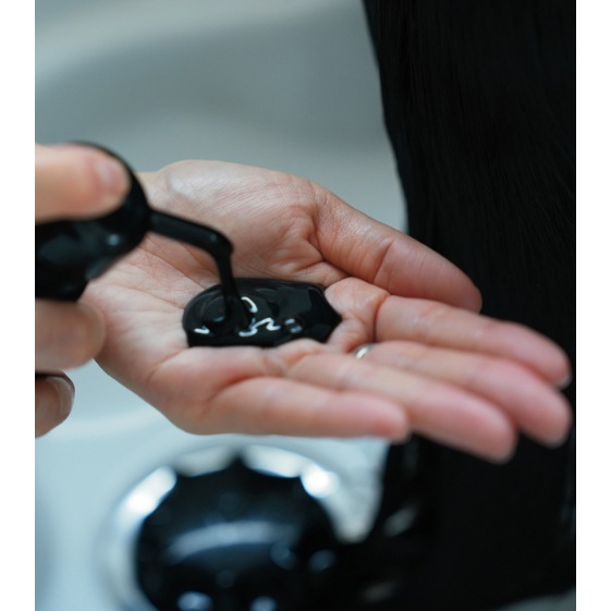 shuddhh HEMP CHARCOAL SHAMPOO ヘンプ・チャコール・シャンプー 390ml