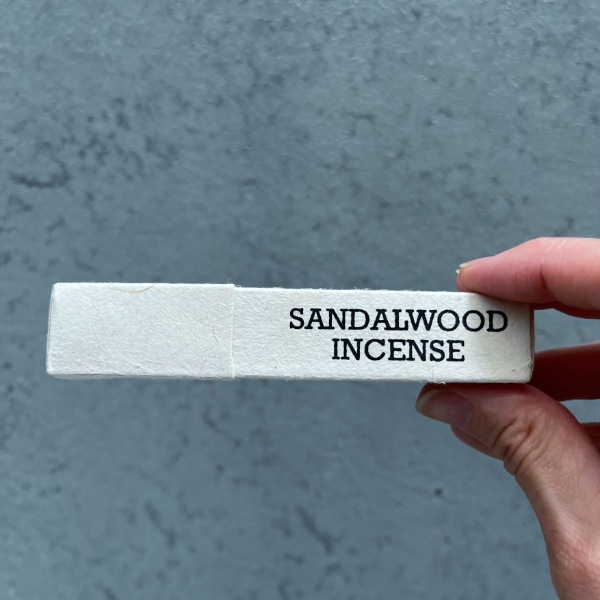 インセンス 紙箱入り　サンダルウッド