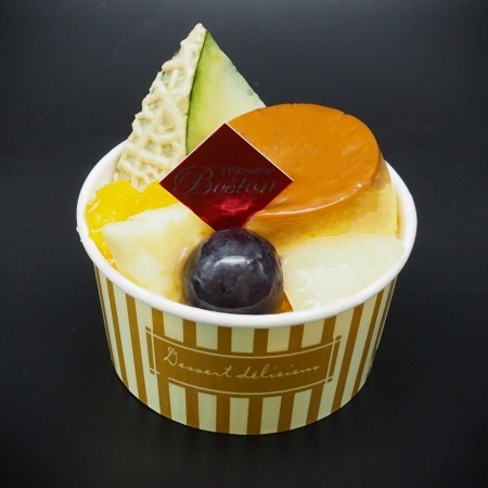 季節のプリンアラモード | 店舗限定商品 | 広島洋菓子ボストン