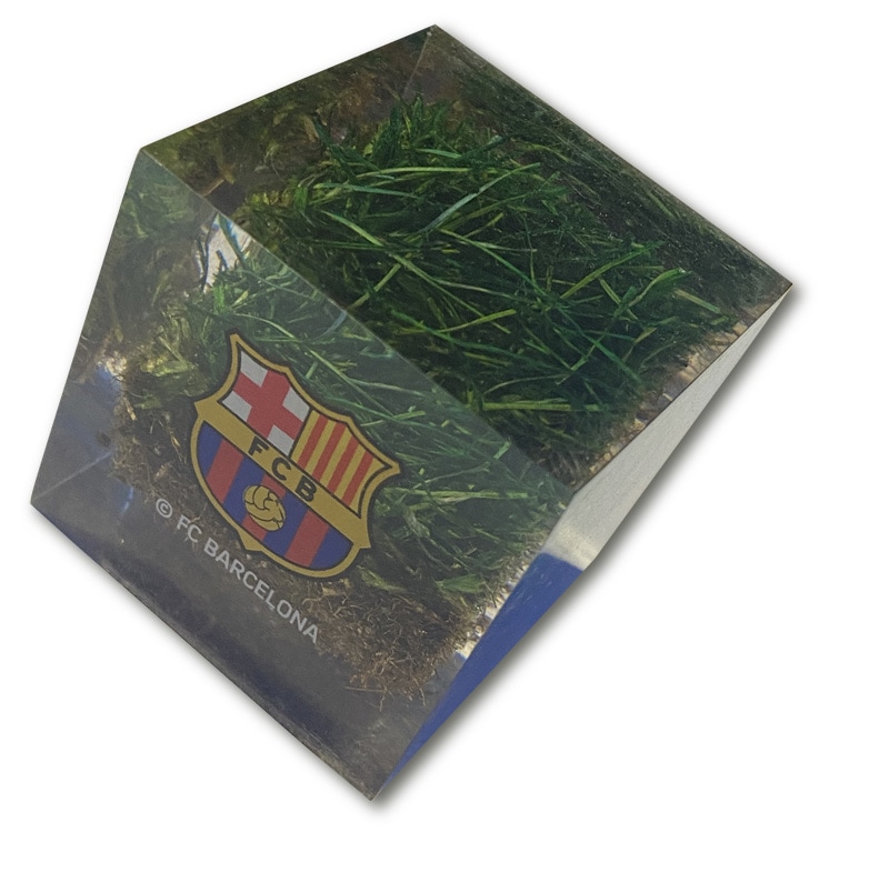 新品未開封　サッカー　バルセロナ　カンプノウの芝生 新品未開封サッカーバルセロナカンプノウの芝生