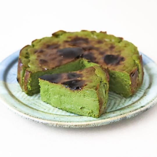 天空の抹茶🄬バスク風チーズケーキ(生菓子)