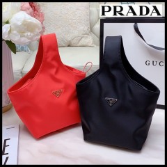 PRADA プラダ【送料無料】ホーボーバッグ  2カラー サイズ: 16x15 【2020/05/29*80】 商品コード：GEKIYASU L-002439|ウィメンズ