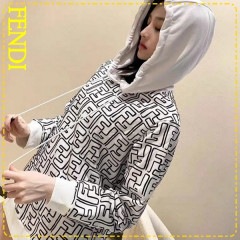 FENDI フェンディ【送料無料】 ダブルF フード付きトレーナー パーカー  S~M    【2020/07/24*155】 商品コード：GEKIYASU L-002887