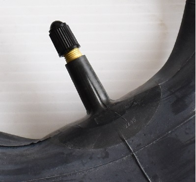 福井▲ファルケン トラクター用 AR2 タイヤ 6-14 左右 2本セット 4PR チューブ付 前輪 中古品 トラクターにおすすめ！ ファルケンのAT50、AR2を装着しました。[(F)6