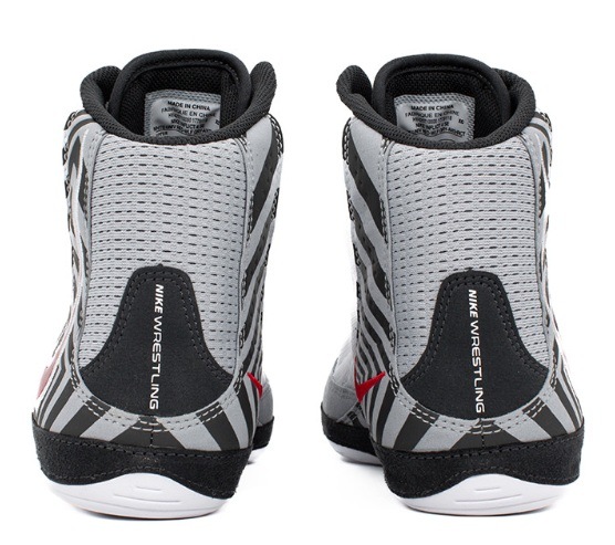 NIKE INFLICT 4 SE �ڥۥ磻��/��å�/����ե��졼�ۡʥ쥹��󥰥��塼����