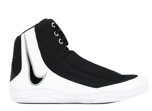 NIKE INFLICT 4  �ڥ֥�å�/�ۥ磻��/���졼�ۡʥ쥹��󥰥��塼����