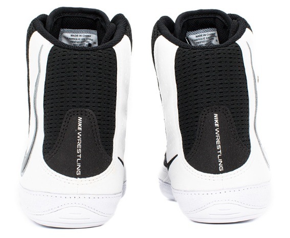 NIKE INFLICT 4  �ڥ֥�å�/�ۥ磻��/���졼�ۡʥ쥹��󥰥��塼����