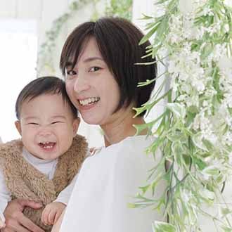 おおくぼ　あさみ　　　　　　　　　　　　　　　<br>大久保アサミ