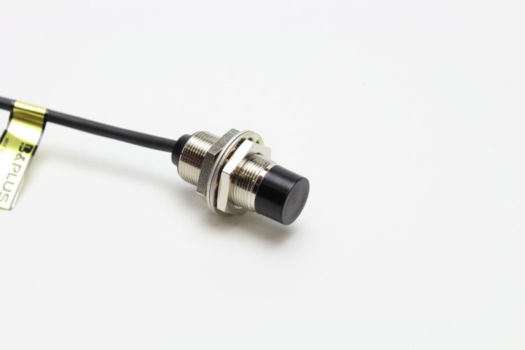 【272】＜リラの信頼＞【1点物】 有接点1点信号伝送 M18 RXT/RAT/RST-1805-PU__, RXE-1805N/P-PU-__など