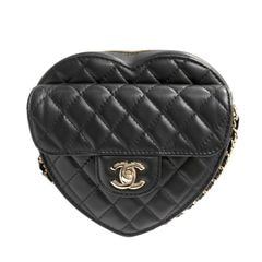 CHANEL(シャネル) ハート シェイプ バッグ AS3191 黒 ラムスキン ランクA T99 銀座店