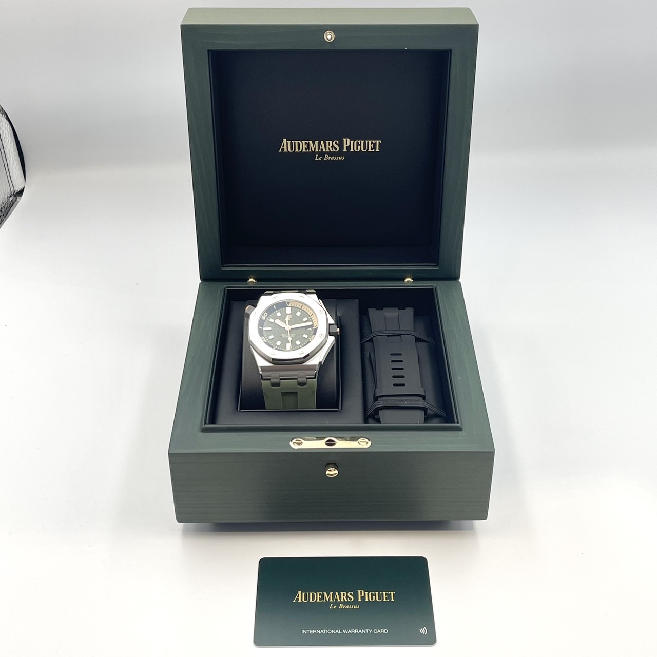 AUDEMARS PIGUET(�����ǥޥԥ�) ������륪�������ե��祢�����С� 15720ST.OO.A052CA.01 ������ 2025ǯ2�� ̤���Ѵ��� ST-203 (���ض�Ź)