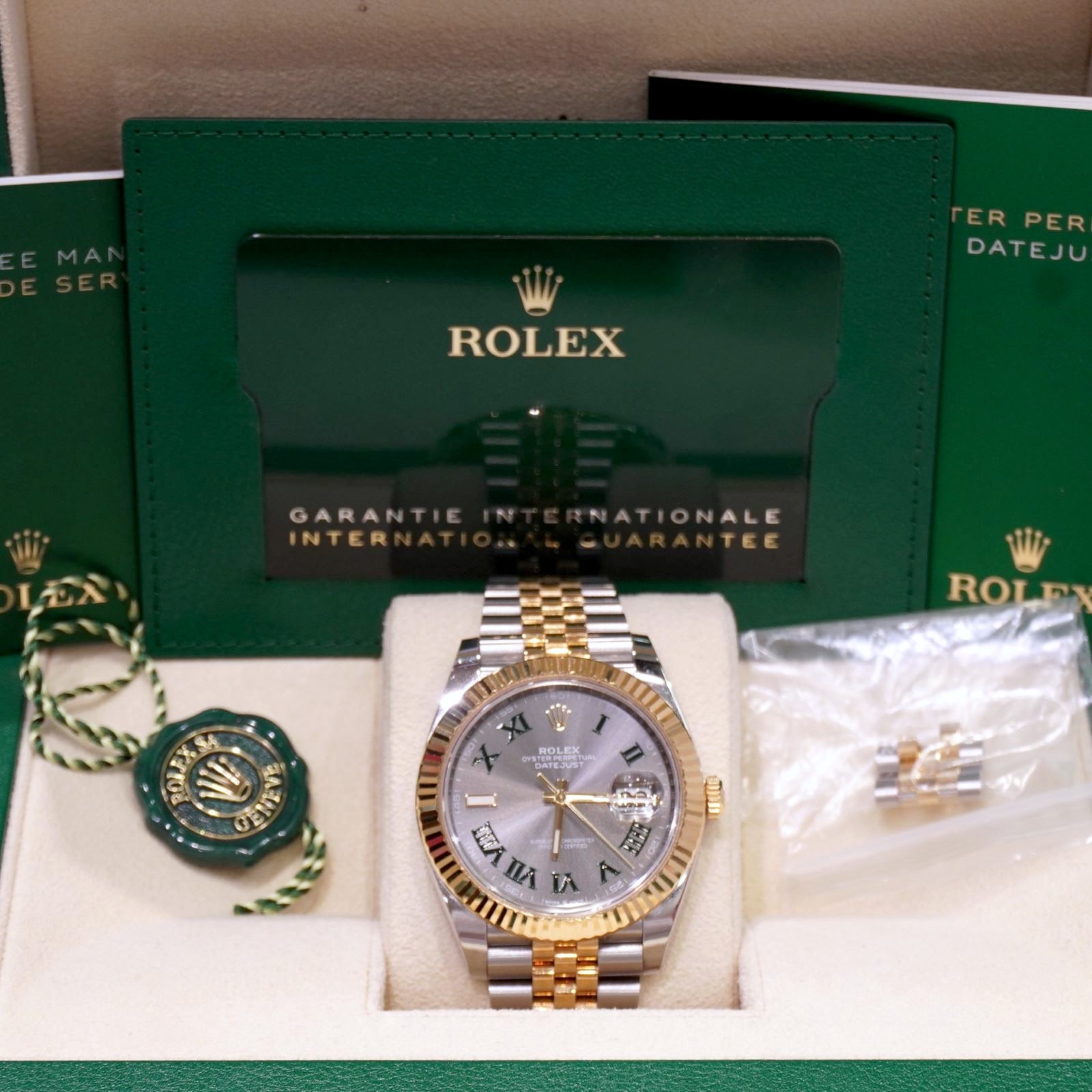 D-126 ROLEX (����å���) �ǥ��ȥ��㥹��41 �ӻ��� 126333 ���졼�ȥ����� SS/YG ����ӥ꡼ ����� ���Ź