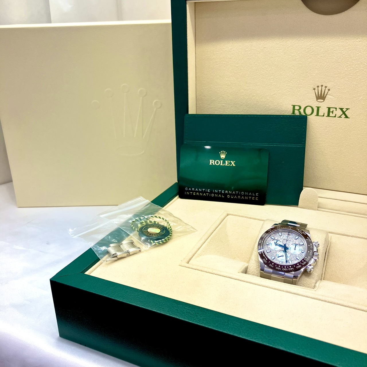 ROLEX(����å���) �ǥ��ȥ� 116506 �������֥롼�ѥ��������� 2020.8�� ���ҷ��� ����� UH-86 (����Ź)
