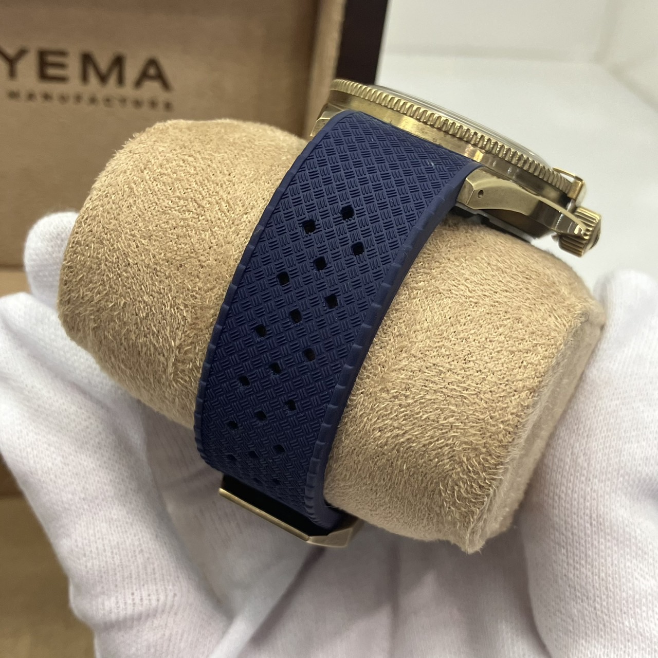 YEMA(������) MANUFACTURE 11.13.35.ZN.U5 2025ǯ8�� �֥롼ʸ���� ����� UL-11 (����Ź)