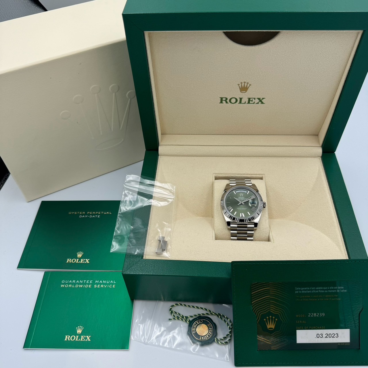ROLEX (����å���) �ǥ��ǥ���40 228239 ���꡼�֥��꡼�� WG ������� ���ض�Ź CAT-517