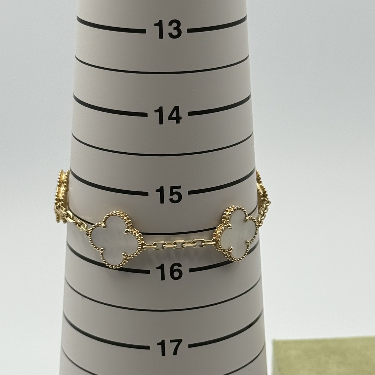 Van cleef & Arpels(�����󥯥꡼�ա������ڥ�) ������ơ�������ϥ�֥顦5������եۥ磻�ȥ����� �֥쥹��å� 750 10.0g ����� CAB-737 ���ض�Ź