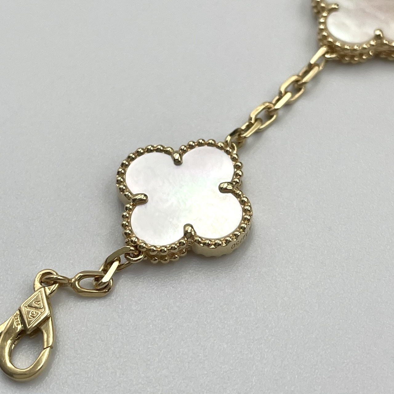 Van cleef & Arpels(�����󥯥꡼�ա������ڥ�) ������ơ�������ϥ�֥顦5������եۥ磻�ȥ����� �֥쥹��å� 750 10.0g ����� CAB-737 ���ض�Ź