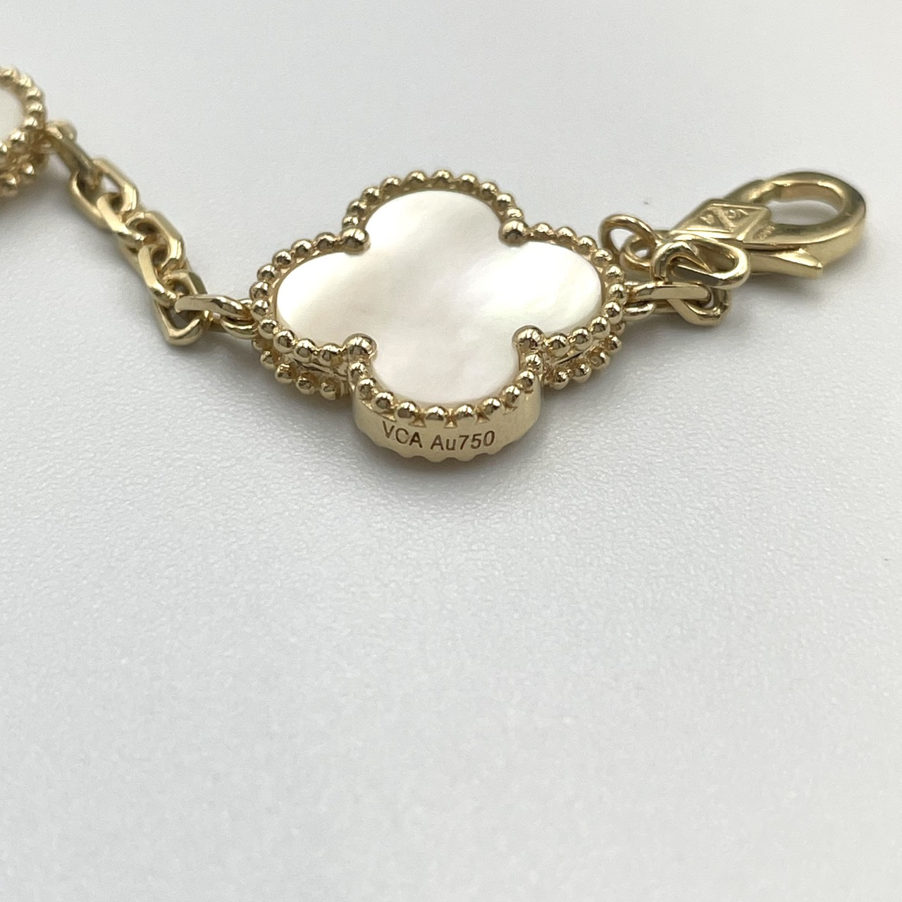 Van cleef & Arpels(�����󥯥꡼�ա������ڥ�) ������ơ�������ϥ�֥顦5������եۥ磻�ȥ����� �֥쥹��å� 750 10.0g ����� CAB-737 ���ض�Ź