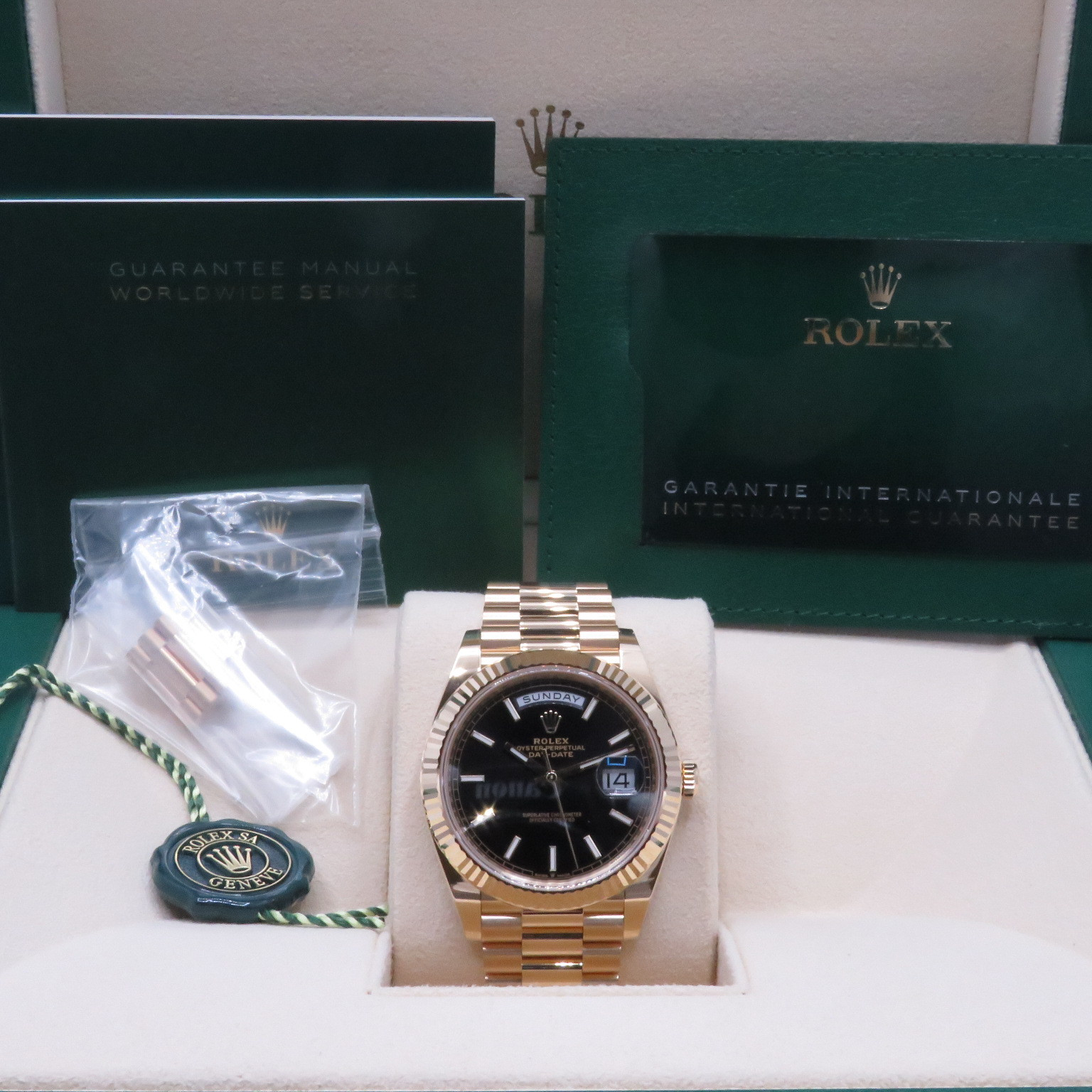 ROLEX(����å���)/�ǥ��ǥ���40/228238/BK/2024.8��/̤����/����Ĵͭ/NAC-28��̾�Ų�Ź��