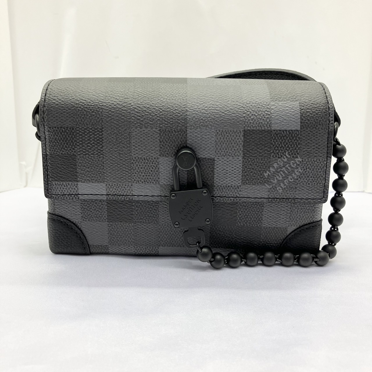 LOUIS VUITTON(ルイヴィトン) スティーマー・ウェアラブル ウォレット