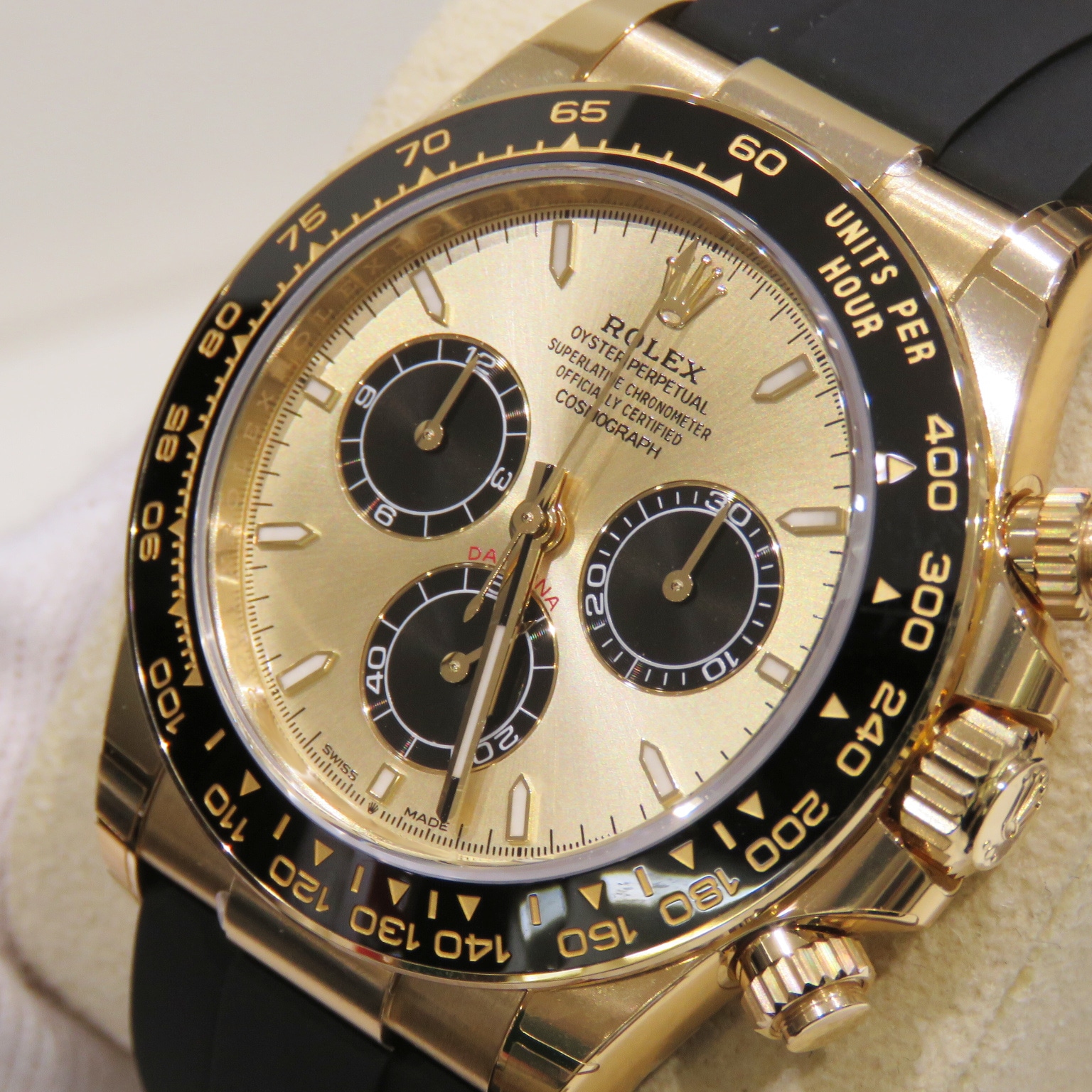 C-239 ROLEX (����å���) �����⥰��եǥ��ȥ� �ӻ��� 126518LN ������ǥ�&�֥�å� YG/�����ե�(F.D) ��°�ʴ��� ̤���� ���Ź