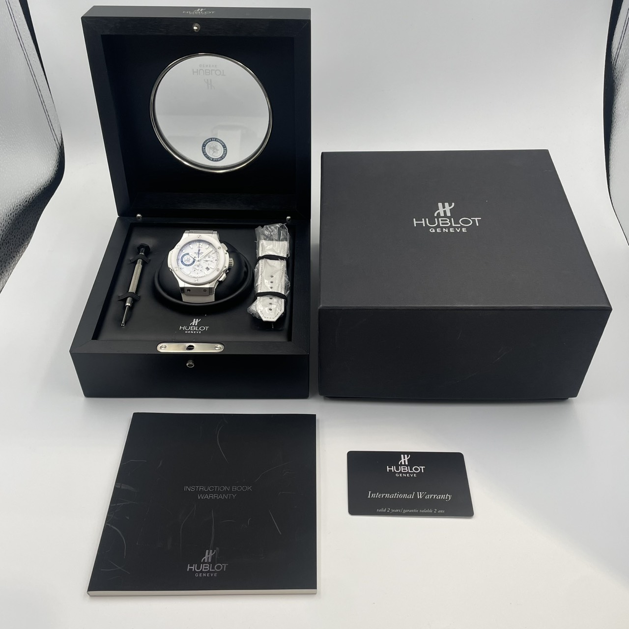 HUBLOT(���֥�) �ӥå��Х�ݥ������ 301.SE.230.LS.STT07 �ۥ磻��  2007ǯ11�� ����� ���� SA-85 ���ض�Ź