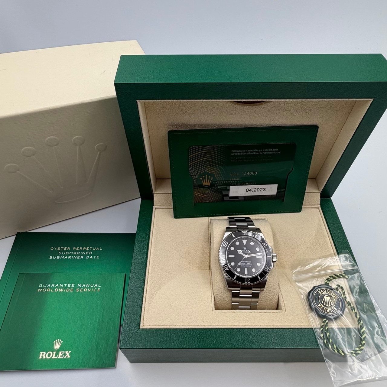 ROLEX(����å���) ���֥ޥ꡼�ʥΥ�ǥ��� 124060 �֥�å� 2023ǯ4�� ������� ST-120 (���ض�Ź)