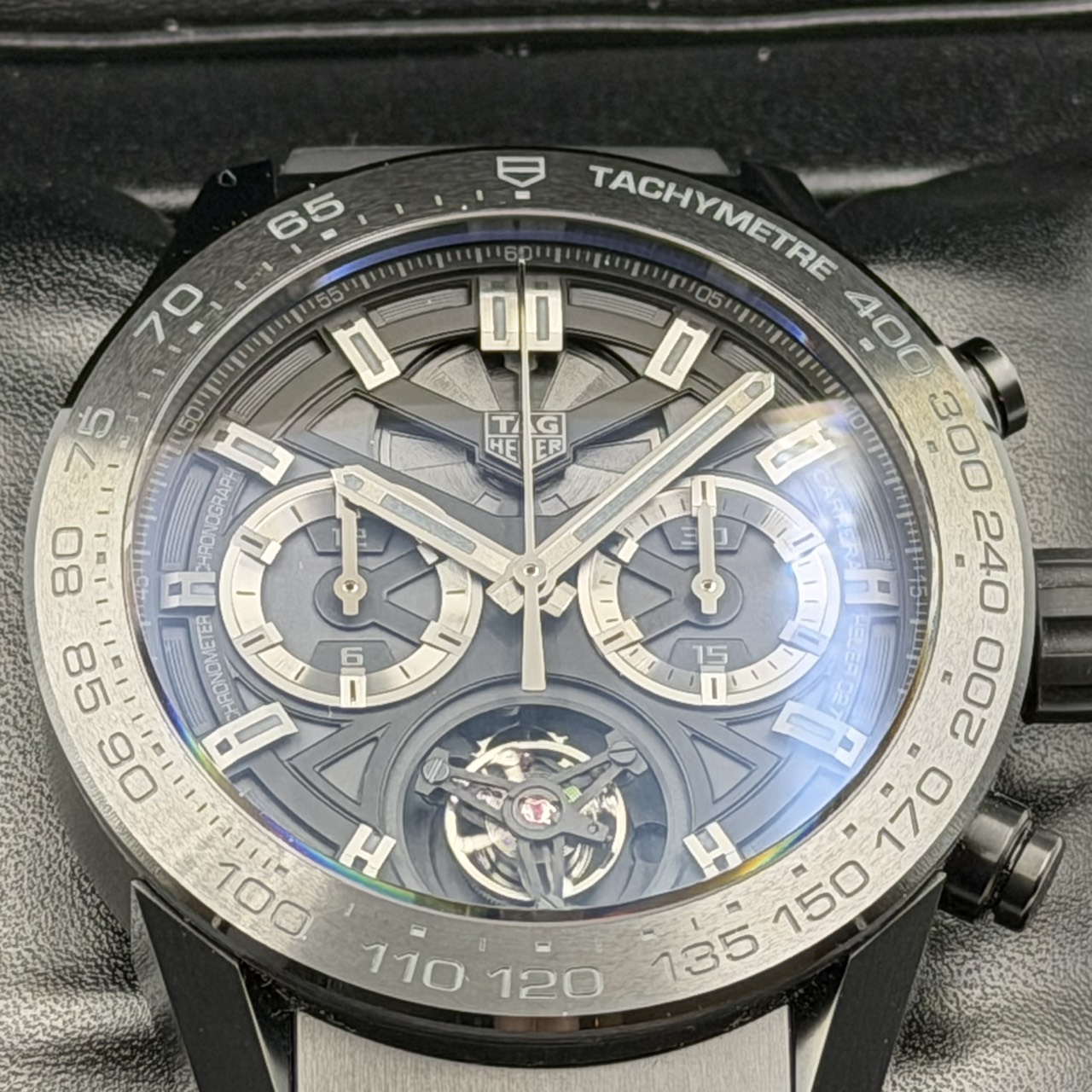TAG Heuer(�����ۥ��䡼) ����饭���С��ۥ��䡼02T����ߥå��ȥ�����ӥ�� CAR5A8Z �֥�å� 2017ǯ6�� ����Ʊ�� ���� SA-76 ���ض�Ź