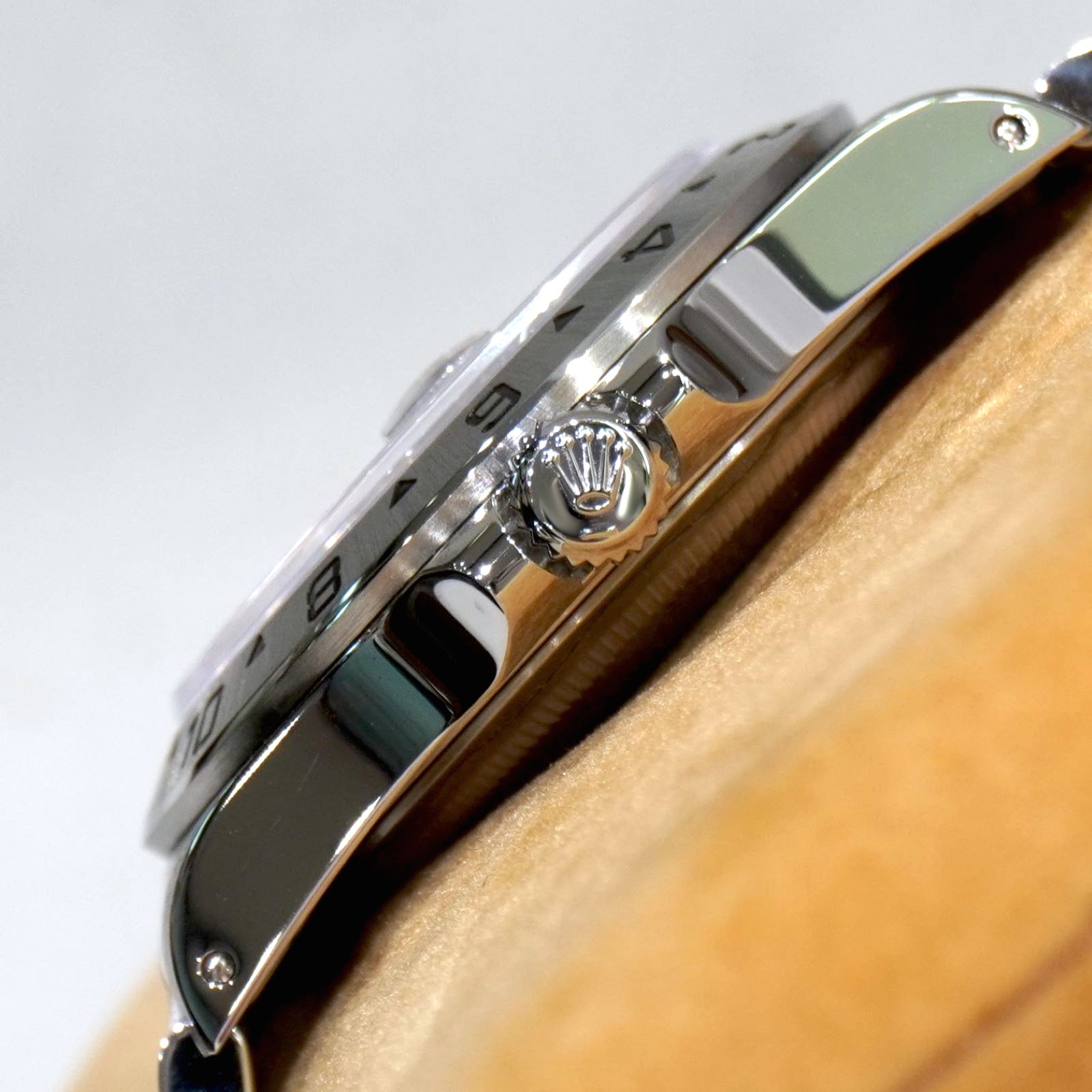 E-146 ROLEX (����å���) �������ץ����顼�� �ӻ��� 16570 �֥�å� SS ���������� ̤Ĵ�� ��°�ʴ��� ����Ʊ�� ���Ź