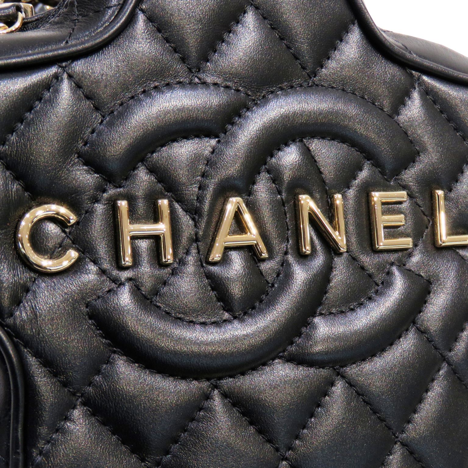 CHANEL (����ͥ�) �ޥȥ�å� �������������󥷥������Хå� AS4579 �֥�å�(�����ѥ󥴡���ɶ��) ��ॹ���� ���A Y48 ���Ź