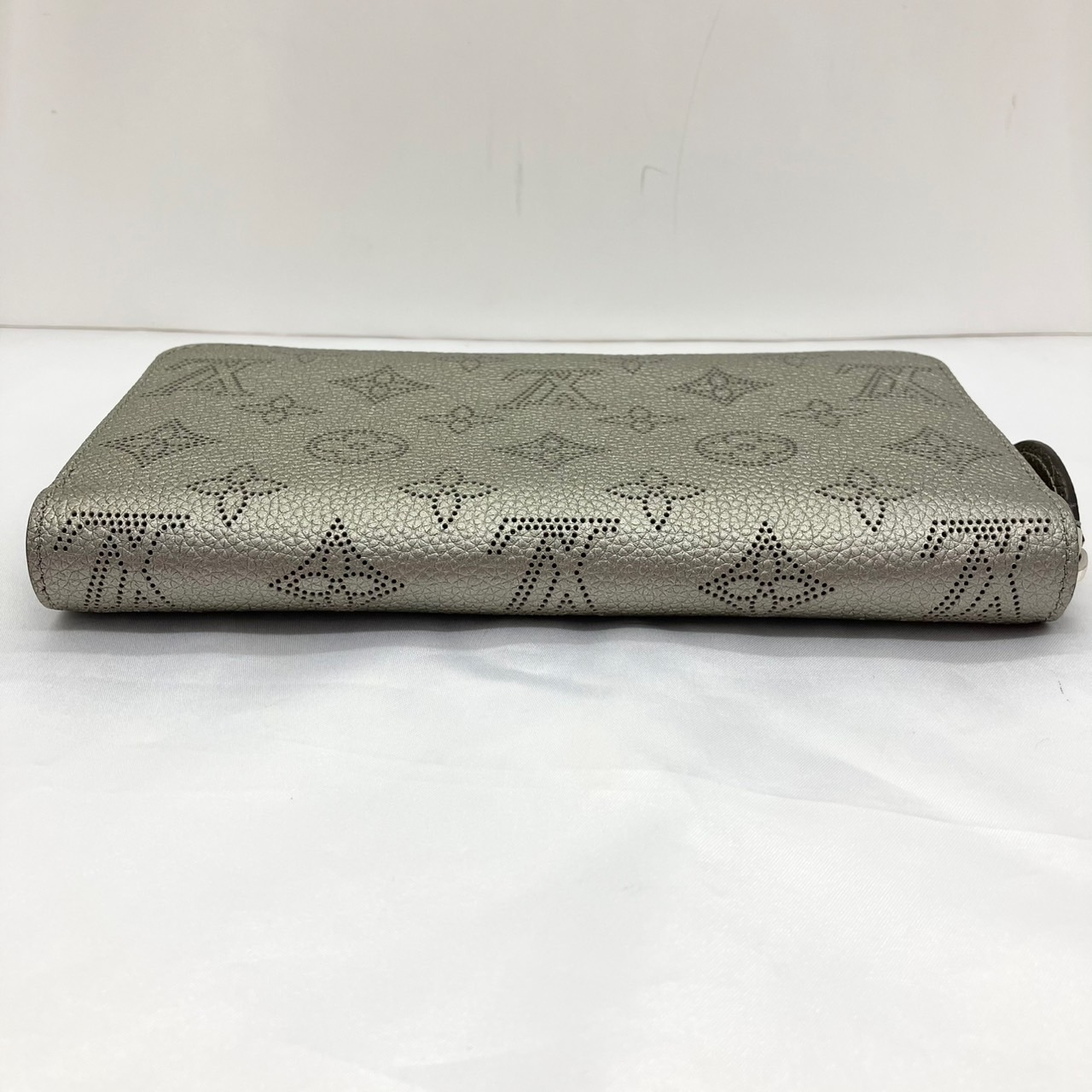 LOUIS VUITTON(�륤�����ȥ�) ���åԡ�������å� M81642 �᥿��å�����С� �ޥҥ� IC�� Ȣ������ ���A (����Ź)