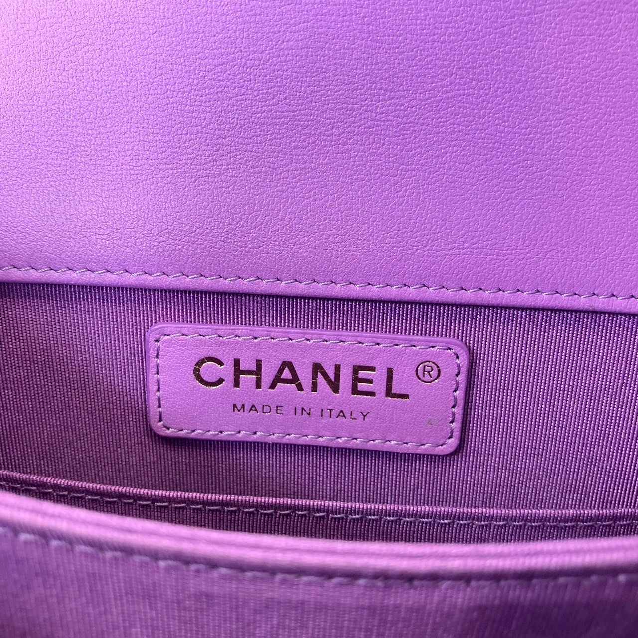 ブランドバンク フリマサイト ブラバン｜CHANEL(シャネル)Vステッチ 
