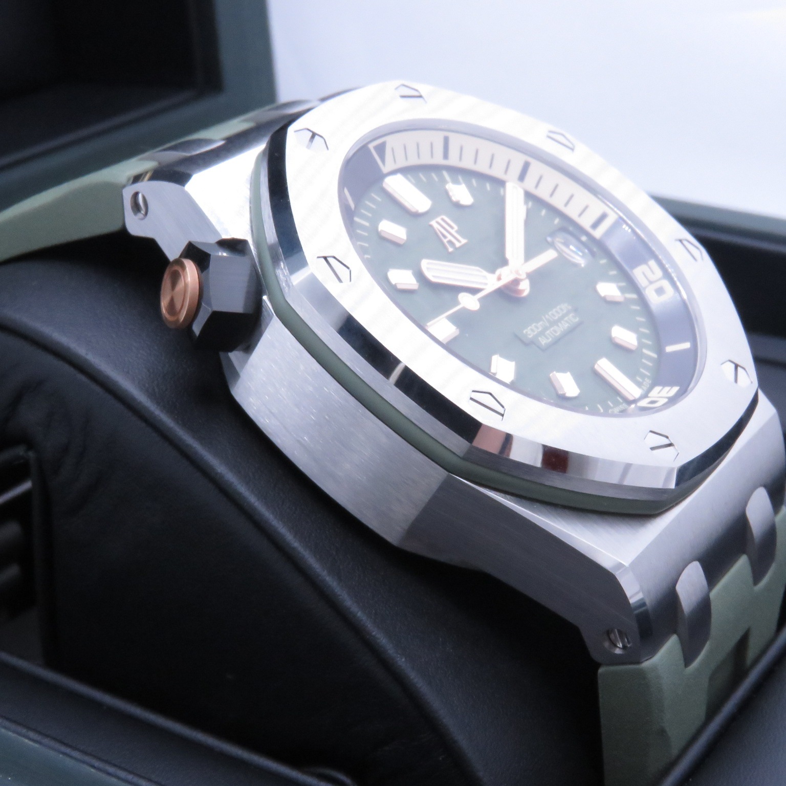 AUDEMARS PIGUET(�����ǥޥԥ�)/������륪�������ե��祢�����С�/15720ST.OO.A052CA.01/���������꡼��/��С�/�֥�å����ȥ�å���/2025ǯ/̤����/NAC-395��̾�Ų�Ź��