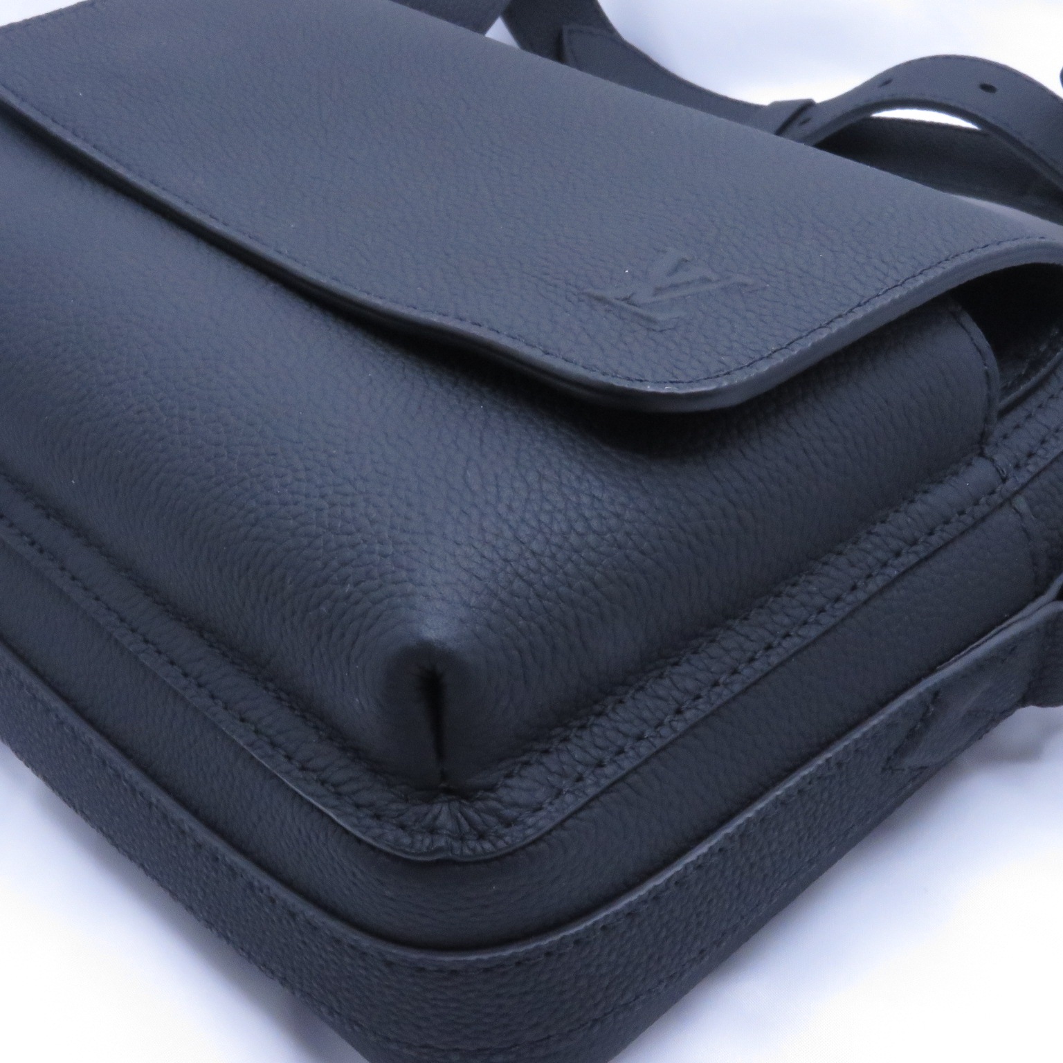 LOUIS VUITTON (�륤�����ȥ�)/�ۡ��ǥ��󥰥�å��󥸥㡼/M15265/������/�֥�å�/̤����/NAC-485(̾�Ų�Ź)