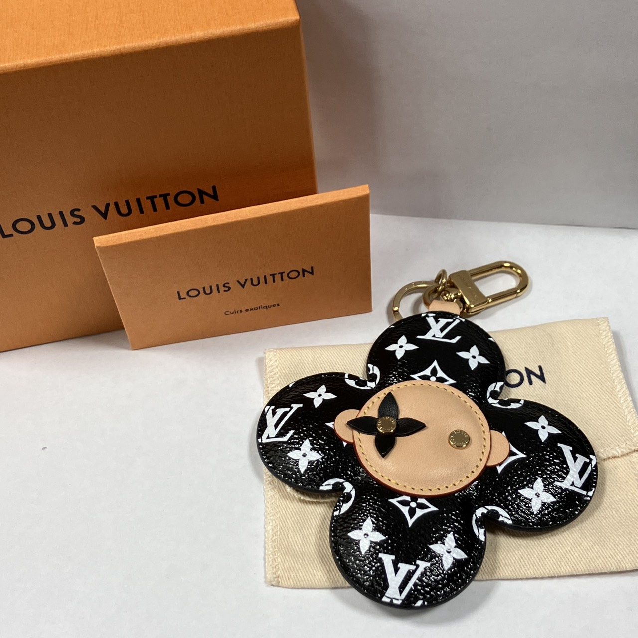 LOUISVITTON�ʥ륤�����ȥ�� �Хå����㡼����������������̡�M03819�����ʡ�������ʡ�AF-166������Ź��