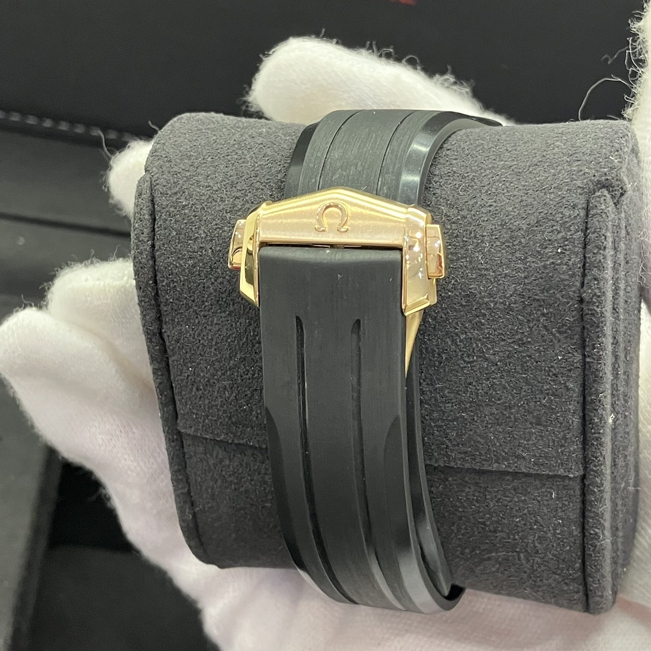 OMEGA(���ᥬ) ���ԡ��ɥޥ����� �ࡼ�󥦥��å� �ץ��ե��å���ʥ� 310.63.42.50.10.001 750YG 2025ǯ7�� ����� UH-44 (����Ź)