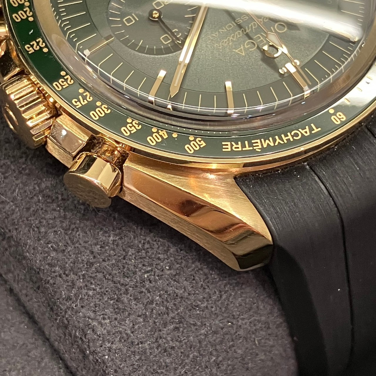OMEGA(���ᥬ) ���ԡ��ɥޥ����� �ࡼ�󥦥��å� �ץ��ե��å���ʥ� 310.63.42.50.10.001 750YG 2025ǯ7�� ����� UH-44 (����Ź)