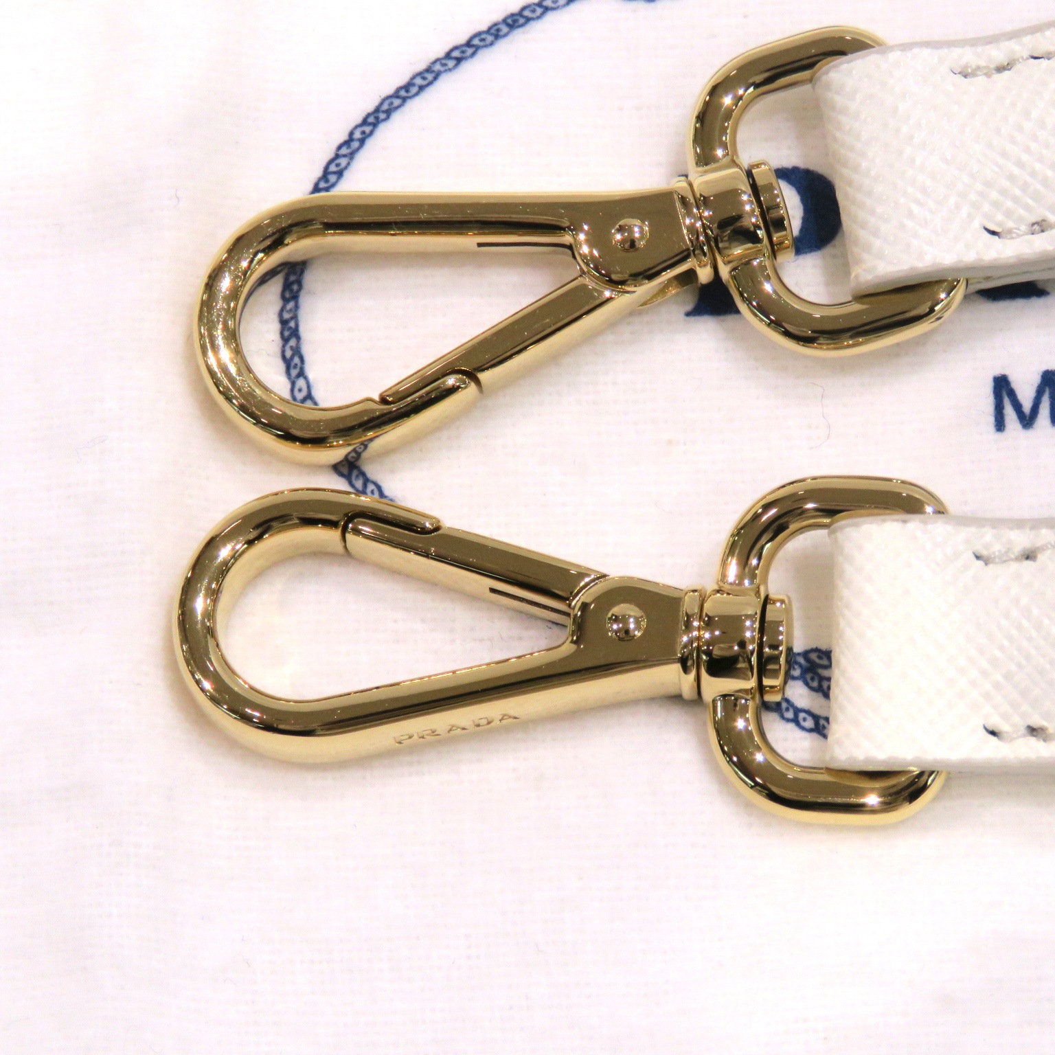 PRADA (�ץ��) Re-Edition 2005 ���ե������Υ쥶�� �Хå� ���������Хå� 1BH204_NZV_F02EN_V_V2M �ۥ磻�� �쥶�� ���A N237 ���Ź